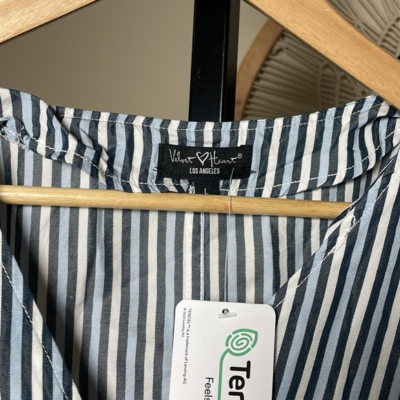 VELVET HEART Tencel Tie Front Blouse Size Large Blue White strip NWT - Picture 6 of 7